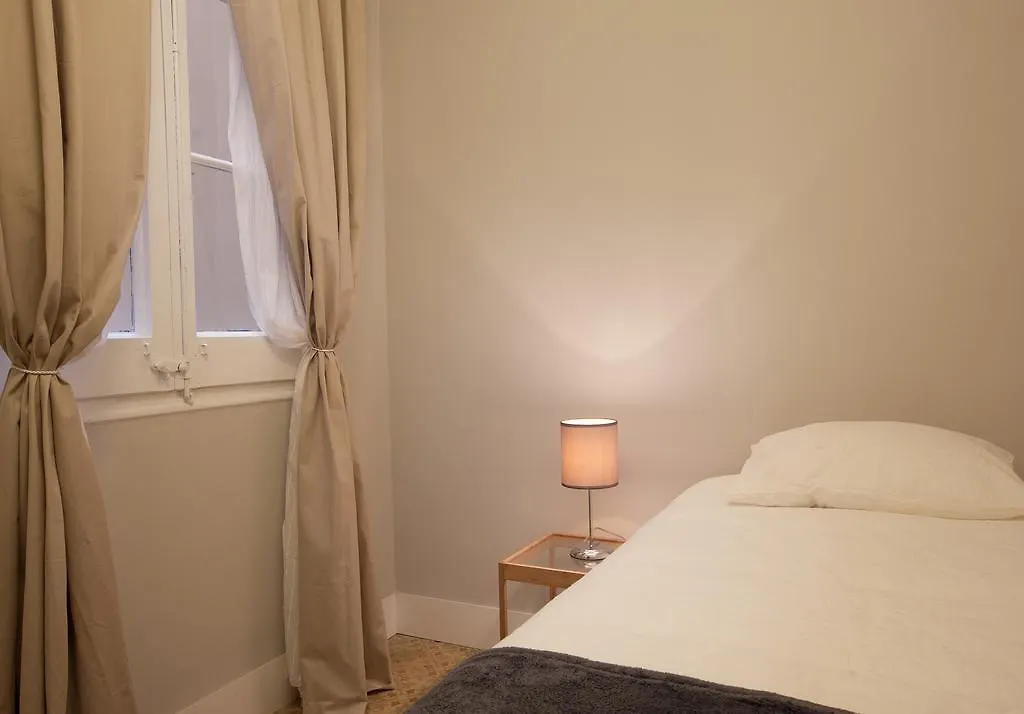 Enjoy Apartments Sofia Barcelona Hiszpania